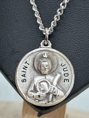 Vintage Creed St Jude Medal Necklace 18” Silver Tone Catholic Religious Pendant